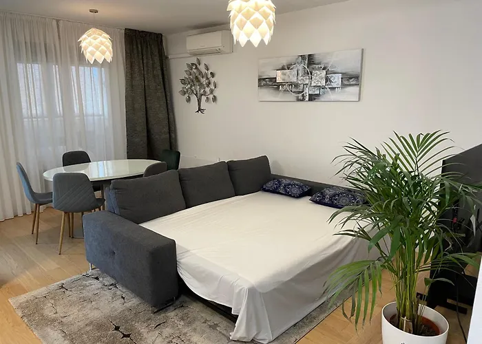 Apartment By The Center