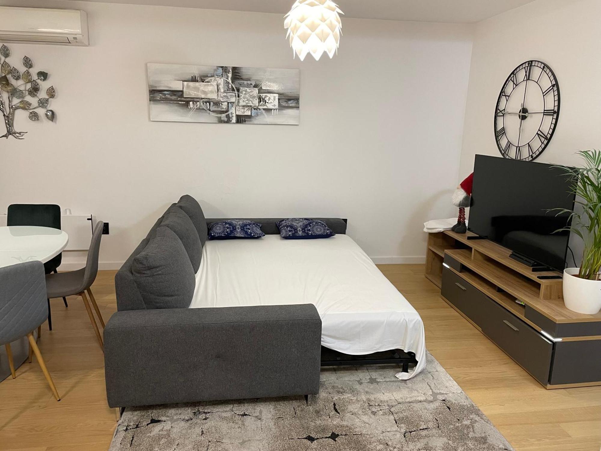 Apartman By The Center *